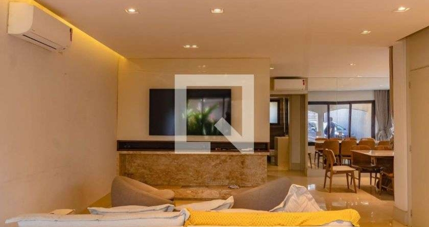 Casa à Venda - Planalto Paulista, 3 Quartos,  250 m2