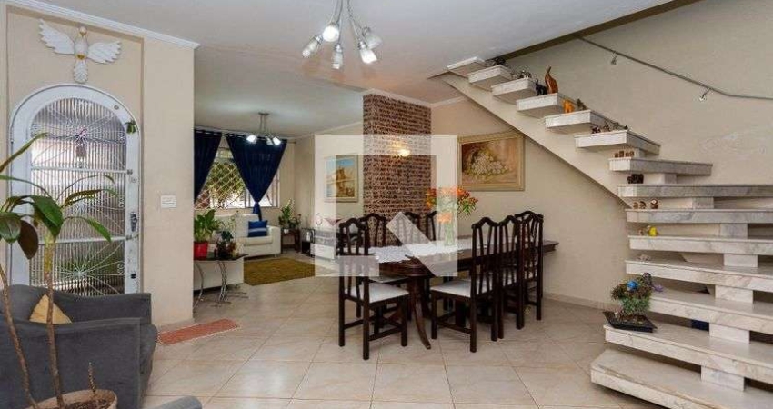 Casa à Venda - Ipiranga, 3 Quartos,  250 m2
