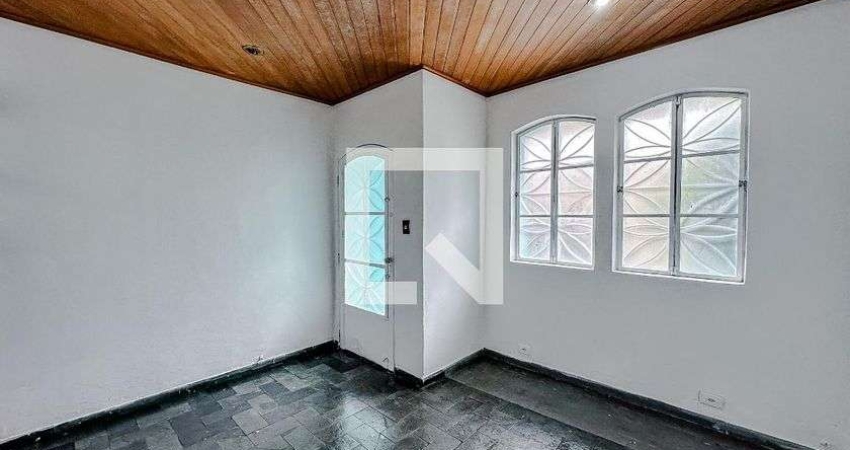 Casa à Venda - Ipiranga, 3 Quartos,  56 m2