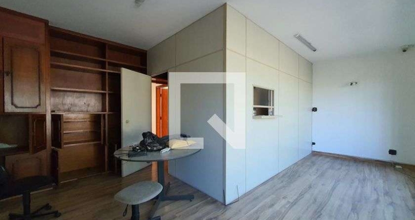 Casa com 3 quartos à venda na Rua Antônio Carlos da Fonseca, 79, Bosque da Saúde, São Paulo