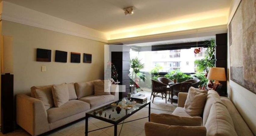 Apartamento à Venda - Vila Pompéia, 3 Quartos,  135 m2