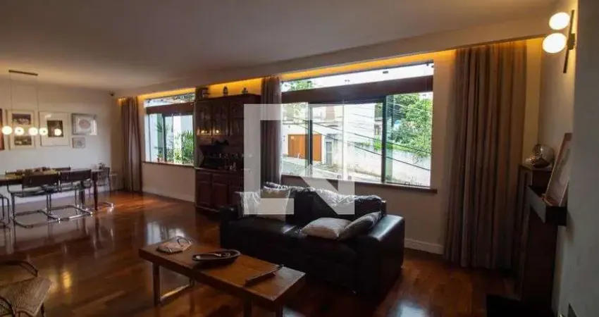 Casa à Venda - Campo Belo, 4 Quartos,  300 m2