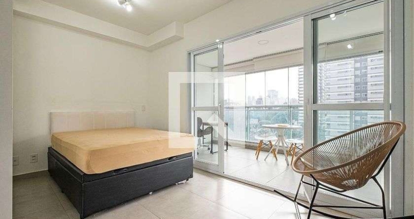Kitnet / Stúdio à venda na Rua Cardeal Arcoverde, 1720, Pinheiros, São Paulo