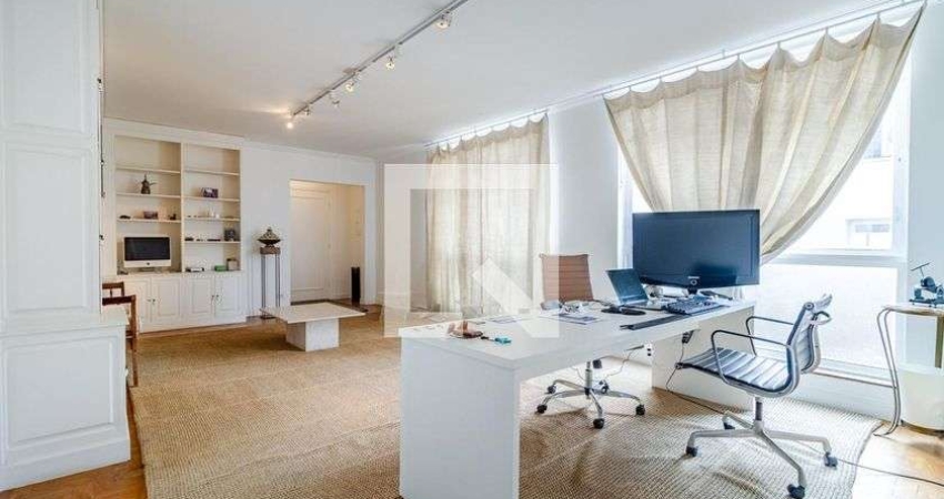 Apartamento à Venda - Jardim Paulista, 2 Quartos,  110 m2