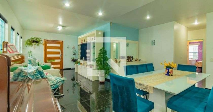 Casa à Venda - Planalto Paulista, 3 Quartos,  262 m2