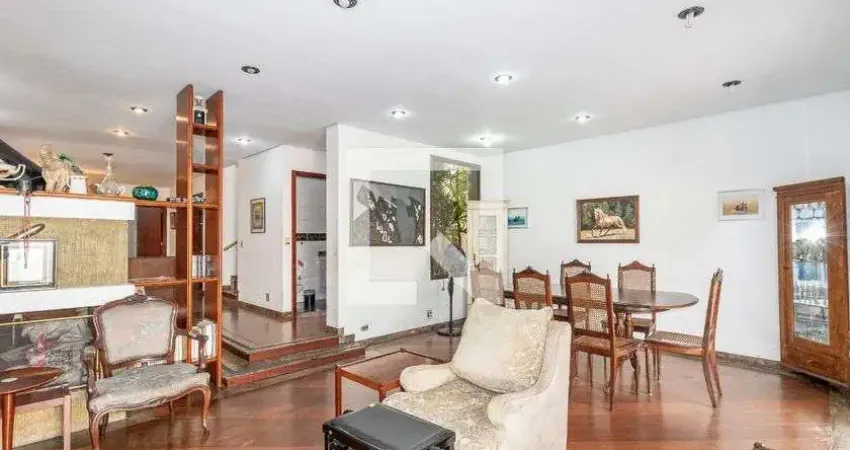 Casa com 5 quartos à venda na Rua Doutor José Cândido de Souza, 318, Moema, São Paulo