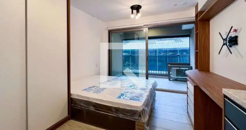 Kitnet / Stúdio à venda na Avenida dos Eucaliptos, 815, Moema, São Paulo