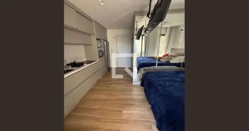 Kitnet / Stúdio à venda na Avenida Rubem Berta, 851, Moema, São Paulo