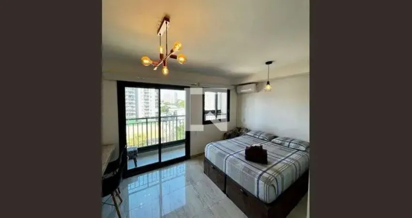 Kitnet / Stúdio à venda na Avenida dos Carinás, 301, Moema, São Paulo