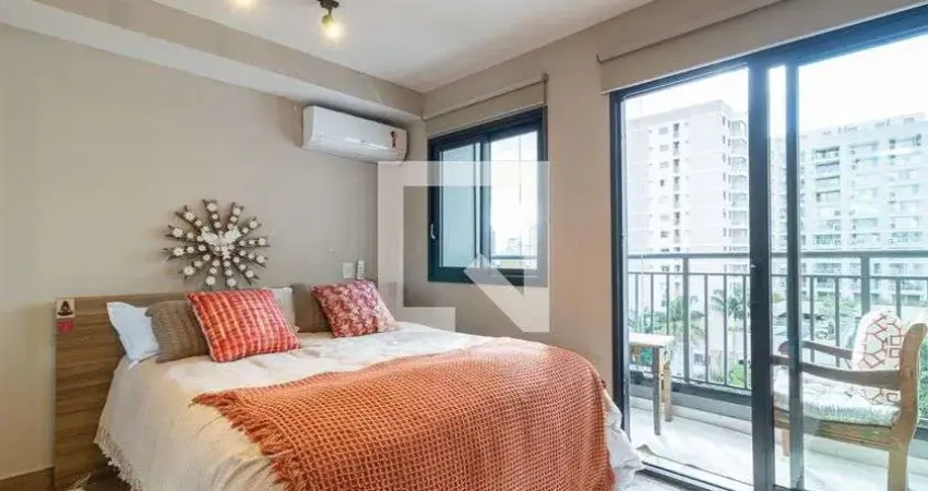 Kitnet / Stúdio à venda na Avenida dos Carinás, 301, Moema, São Paulo