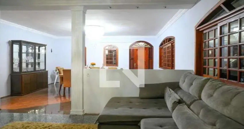 Casa com 4 quartos à venda na Rua José Antônio Valadares, 638, Vila Liviero, São Paulo