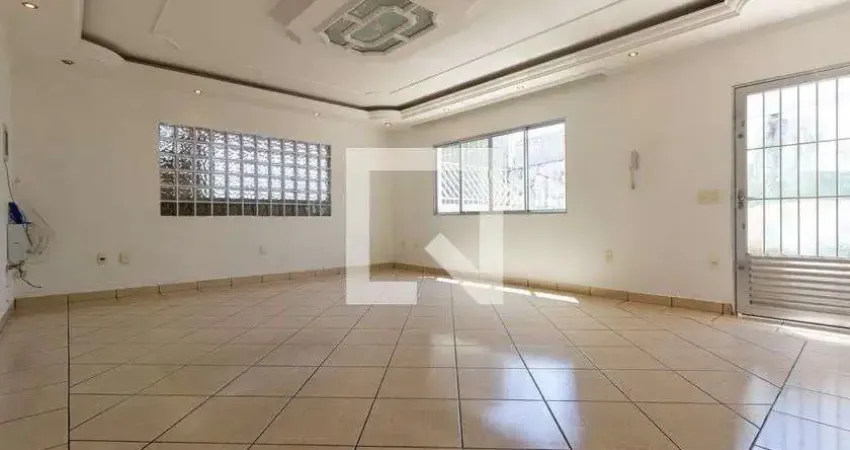 Casa com 3 quartos à venda na Rua Neá, 554, Vila Ré, São Paulo