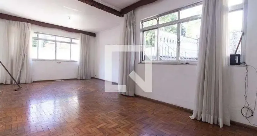 Casa com 3 quartos à venda na Rua Cláudio Rossi, 498, Cambuci, São Paulo