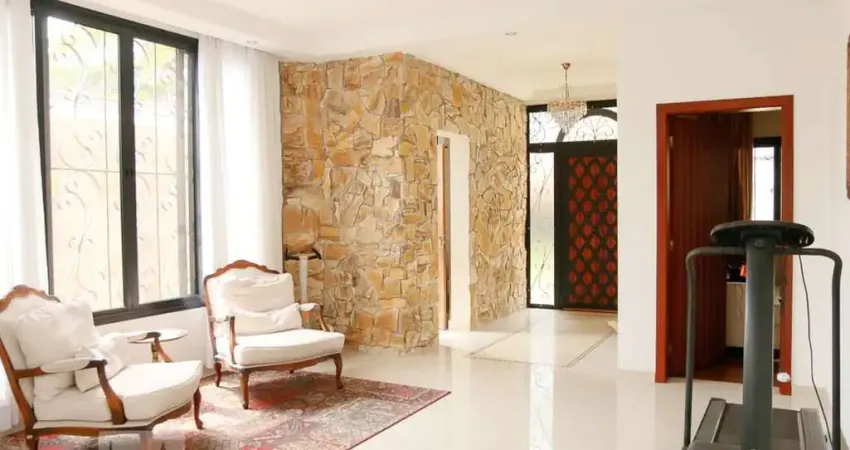 Casa com 5 quartos à venda na Rua Silvino de Oliveira Pinto, 386, Jardim Santa Helena, São Paulo