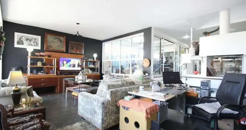 Casa com 5 quartos à venda na Rua Luso, 122, Real Parque, São Paulo