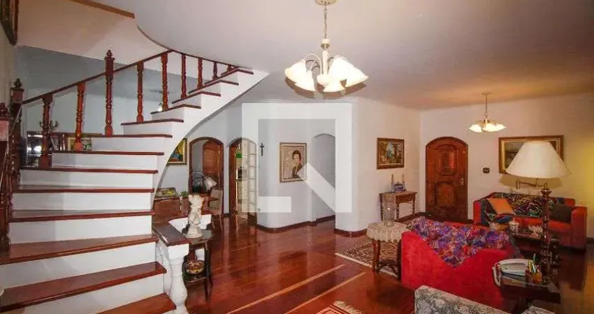 Casa com 5 quartos à venda na Rua Fernão Lopes de Camargo, 263, Jardim Teresa, São Paulo