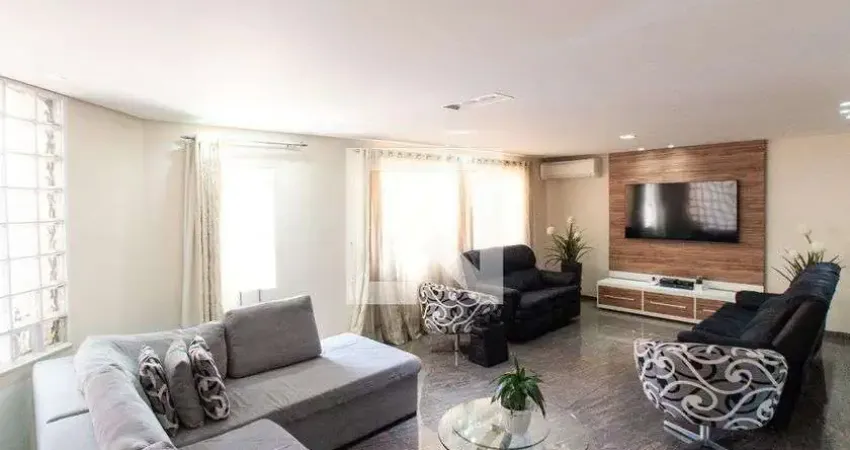 Casa com 3 quartos à venda na Rua César de Souza, 29, Vila Constança, São Paulo