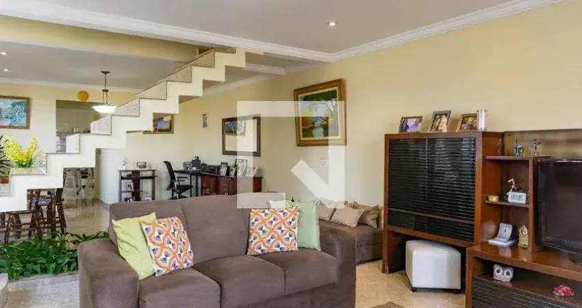 Casa com 3 quartos à venda na Rua Natal Pigassi, 550, Jardim Jussara, São Paulo