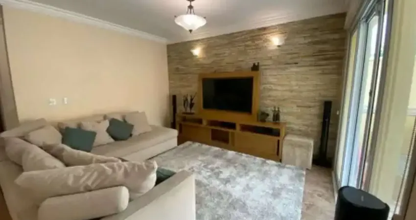 Brooklin - casa de 220m² com 3 dormitórios, suíte, sala ampla e 3 vagas.