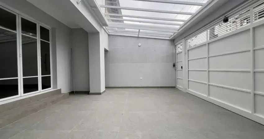 Perdizes, Sobrado Residencial de 240m² c om 3 dormitórios, 1 suíte.