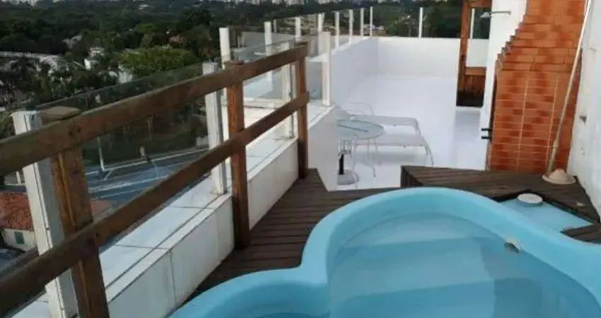 Cobertura duplex á venda em Santo Amaro, com 3 dormitórios, sendo 2 suítes e 1 vaga.