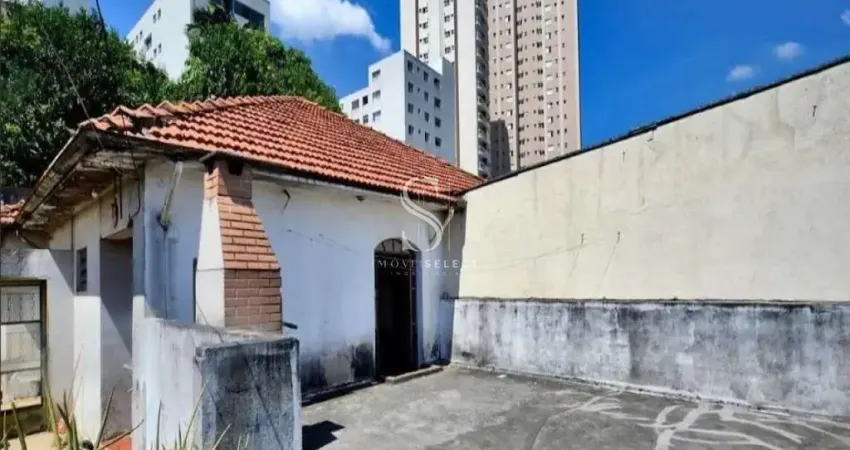 Lapa - casa terrea de 260m² com 2 quartos, 1 banheiro e 2 vagas.