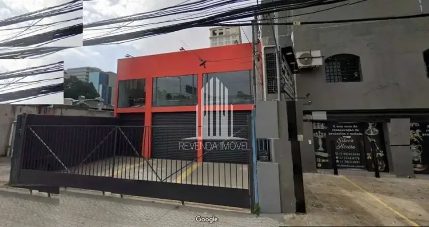 Galpão Comercial à Venda na Vila Olímpia, São Paulo-SP 2 Salas, 3 Banheiros, 4 Vagas de Garagem 260,00m² de Área
