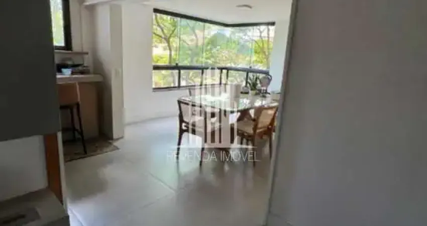 Condomínio de luxo na Vila Romana, São Paulo-SP: 3 quartos, 3 suítes, 2 banheiros, 4 vagas, 187m². Agende sua visita agora!