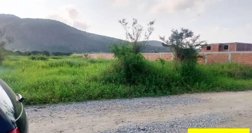Terreno à venda na Avenida Carlos Marighella, Itaipuaçú, Maricá