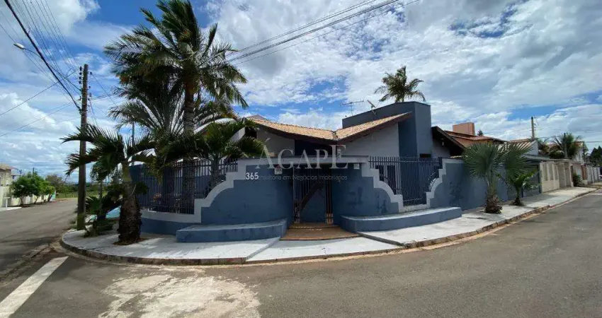 Casa à venda em Artur Nogueira, Residencial Dona Leda, com 3 quartos, com 207.66 m²