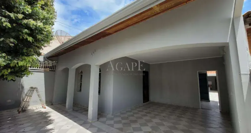 Casa à venda em Indaiatuba, Jardim Renata, com 3 quartos, com 245 m²