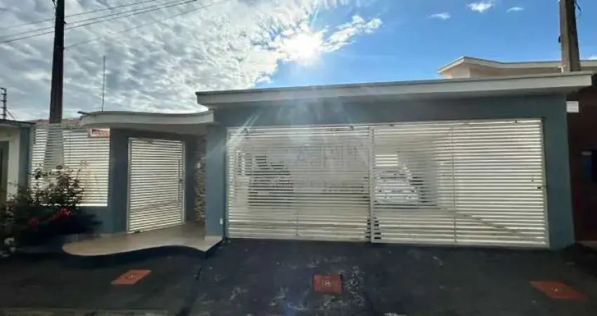 Casa à venda em Artur Nogueira, Jardim Rezek IV, com 3 quartos, com 206 m²