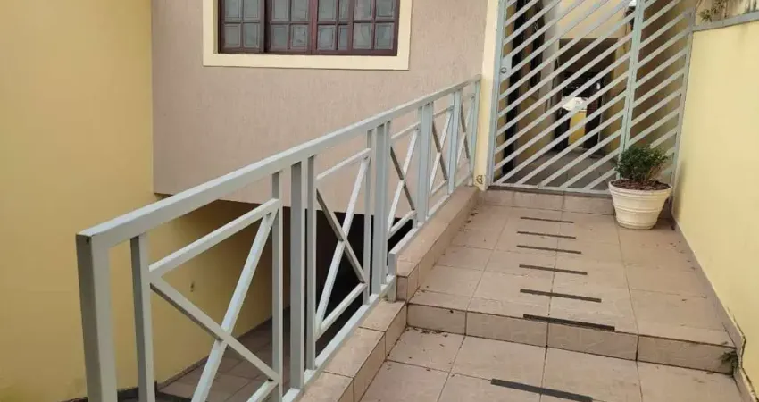Sobrado com 4 dormitórios para alugar, 250 m² por R$ 5.000,00/mês - Vila Campesina - Osasco/SP