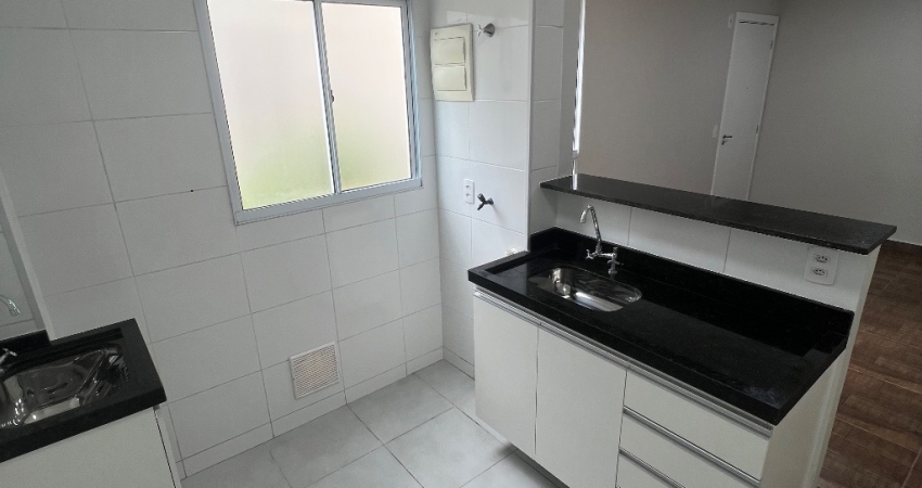 Apartamento com 2 quartos à venda na Rua Américo Floriano de Toledo, 175, Jardim Caiapia, Cotia
