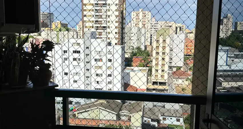 Localização privilegiada bem próximo a supermercado restaurantes.