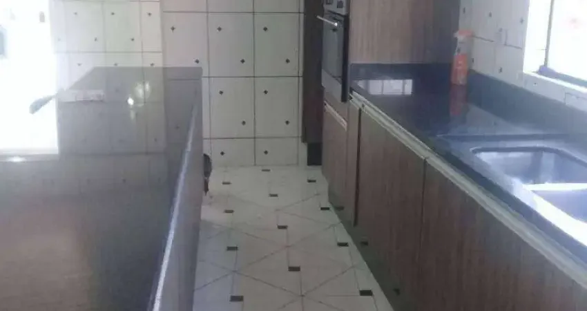 Sobrado com 3 dormitórios à venda, 300 m² por R$ 365.000,00 - São Mateus - São Paulo/SP