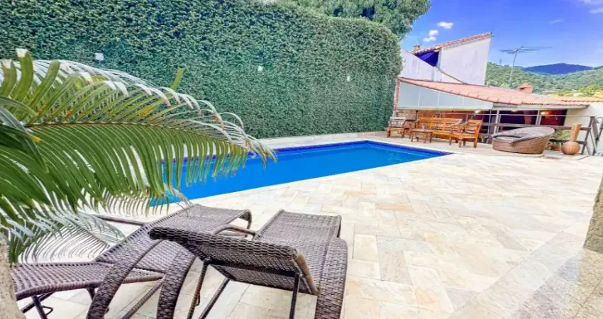 Venda  Casa em Condomínio Fechado e Tranquilo no Pechincha, em Jacarepaguá