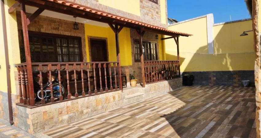 Casa duplex na Taquaracom 3 quartos