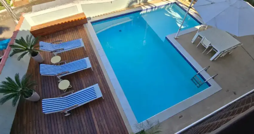 Linda casa com 4 quartos e 2 suítes condomínio fechado em jacarepaguá