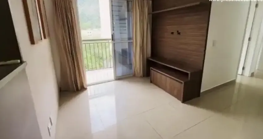 Linda cobertura no camorim com 234m2, 4 quartos, localizada no condominio floris