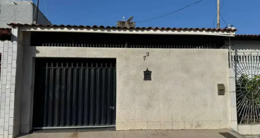 Casa com 3 quartos à venda na Rua Álvaro Silva, sn, Treze de Julho, Aracaju