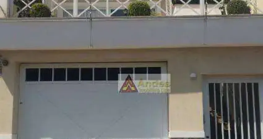 Sobrado - Jardim São Paulo - 261m², 3 suites, 3 vagas