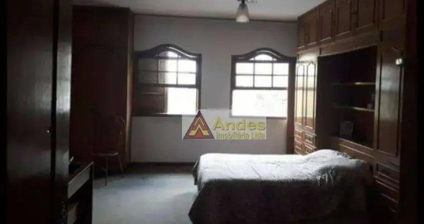 Casa com 5 quartos para alugar na Rua Careaçu, Jardim Franca, São Paulo