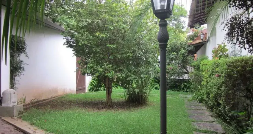 Belíssima casa localização privilegiada piscina churrasqueira arvores frutíferas rua s/ saída à  venda por r$ 1.750.000 - jardim virginia bianca -/sp