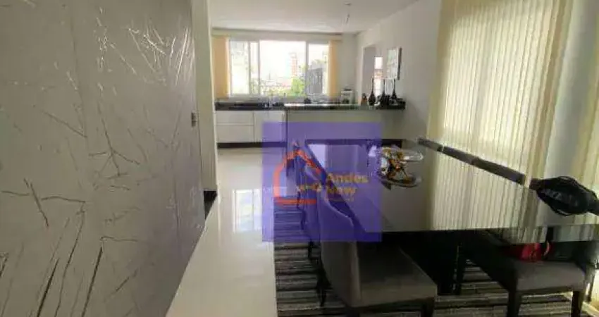 Maravilhoso sobrado com piscina. todo reformado 3 suítes, cozinha planejada estilo americana. conceito aberto!