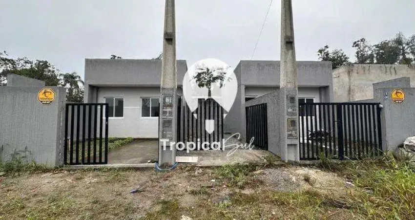 Casa com 2 quartos à venda na Avenida Paranaguá, 1, Saint Etiene, Matinhos