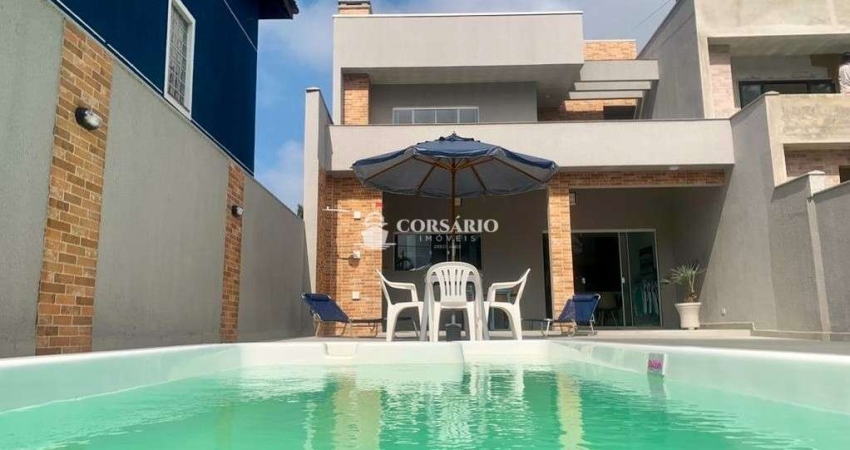 Sobrado novo a poucos metros do mar no Atami Sul