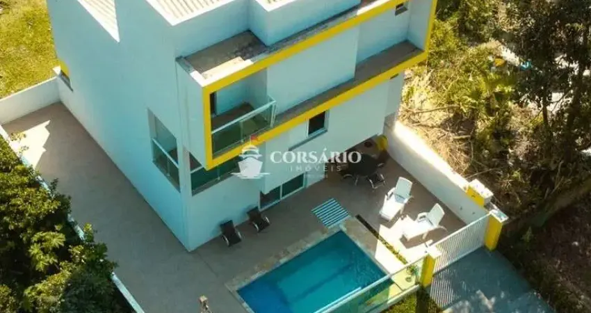Sobrado triplex novo a venda no Atami Norte