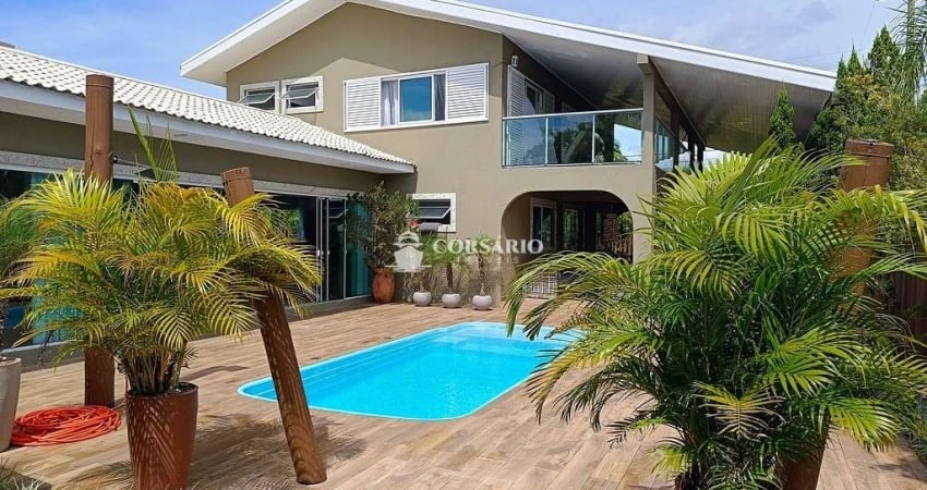 Sobrado quadra mar à venda no Atami Norte