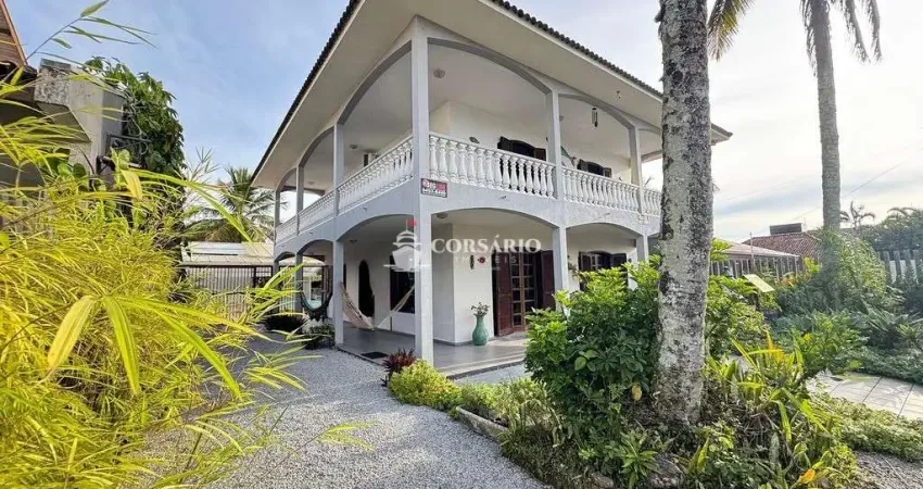 Casa com 4 quartos à venda na Rua Noruega, 275, Praia de Leste, Pontal do Paraná
